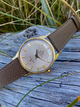 Load image into Gallery viewer, 1961 Omega Constellation ”Pie-Pan” 14900 *SERVICED*