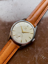 Load image into Gallery viewer, 1952 beautiful Omega ”pre-Seamaster” *SERVICED*