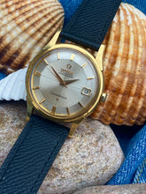 Load image into Gallery viewer, 1961 Omega Constellation ”Pie-Pan” 18k solid gold DeLuxe