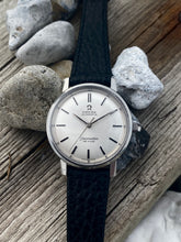 Load image into Gallery viewer, 1960’s Uncommon Omega Automatic Seamaster Deville ”Lady”. *SERVICED*