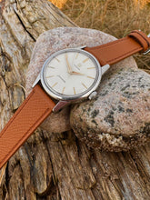 Load image into Gallery viewer, 1961 Omega Seamaster with beautiful "linen dial" *SERVICED* 1 year warranty