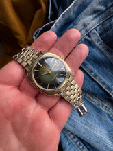Load image into Gallery viewer, 1969 Super Rare Omega Constellation "Lacquer vignette" dial "SERVICED"