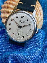 Load image into Gallery viewer, 1961 Very well preserved Longines (35mm) *SERVICED* w. waranty