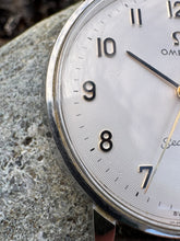Load image into Gallery viewer, 1966 Omega Seamaster 600 with rare ”circle”-structure dial