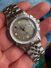 Load image into Gallery viewer, 1996 Tag Heuer, 1500 Professional "Granite dial" *SERVICED*