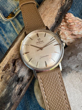 Load image into Gallery viewer, 1962 Rare Omega automatic Seamaster "Pre-Deville" with Tapestry dial, ref. 14765 *SERVICED*