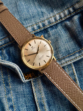 Load image into Gallery viewer, 1970 Beautiful Omega Seamaster deville *SERVICED* w. Warranty