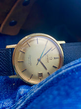 Load image into Gallery viewer, 1963 SUPER-Rare Omega Seamaster Deville with 18k gold case AND dial *SERVICED*