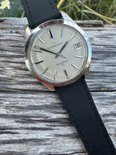 Load image into Gallery viewer, 1967 Beautiful Eterna ”Kontiki 10” with sharp case and linen dial