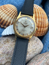 Load image into Gallery viewer, 1961 Omega Constellation ”Pie-Pan” 18k solid gold DeLuxe