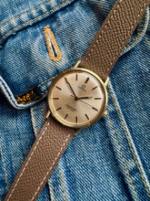 Load image into Gallery viewer, 1970 Beautiful Omega Seamaster deville *SERVICED* w. Warranty