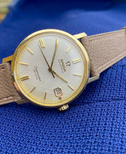 Load image into Gallery viewer, 1963 Stunning Omega Automatic Seamaster De Ville ”linen dial” *SERVICED*