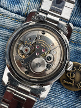 Load image into Gallery viewer, 1958 Enicar Ultrasonic ”Sherpa” date 100/116 BaCNS. Serviced with 1 year warranty