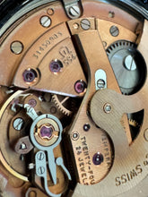 Load image into Gallery viewer, 1970 Rare Omega constellation *unworn* full-set. AMAZING Condition
