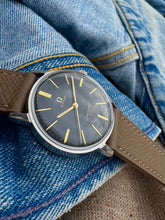 Load image into Gallery viewer, 1964 Amazing Omega Seamaster 600 "black dial" *SERVICED* w Warranty