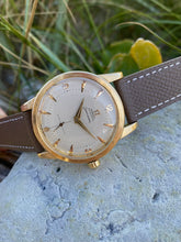 Load image into Gallery viewer, 1951 Rare Omega Seamaster (jumbo) with honeycomb-dial *SERVICED*