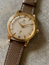Load image into Gallery viewer, 1951 Rare Omega Seamaster (jumbo) with honeycomb-dial *SERVICED*