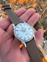 Load image into Gallery viewer, 1966 AMAZING unpolished Omega Constellation ”Pie-Pan” onyx *SERVICED*