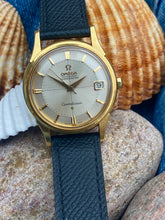 Load image into Gallery viewer, 1961 Omega Constellation ”Pie-Pan” 18k solid gold DeLuxe