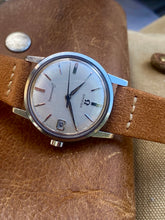 Load image into Gallery viewer, 1959 Omega Seamaster with rare linen dial *SERVICED*