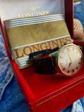 Load image into Gallery viewer, 1955 Longines Conquest original box, paper, strap and buckle *SERVICED*