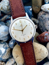 Load image into Gallery viewer, 1962 Pristine, unpolished Omega Seamaster 30 *SERVICED*