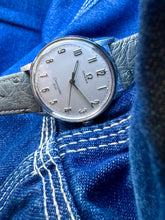Load image into Gallery viewer, 1964 Amazing Omega Seamaster 600 ”big numerals” *SERVICED*