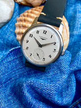 Load image into Gallery viewer, 1961 Very well preserved Longines (35mm) *SERVICED* w. waranty