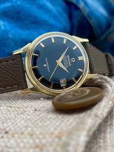 Load image into Gallery viewer, 1963 Rare Omega Constellation ”Pie-Pan” black original dial *SERVICED*