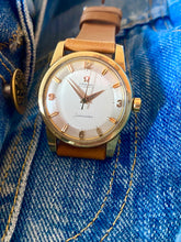 Load image into Gallery viewer, 1958 Rare ”Beefy lug” Omega automatic Seamaster *SERVICED*