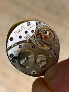 1975 Piaget in 18k solid gold with box, cert and 18k gold Piaget buckle