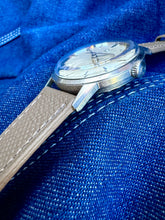 Load image into Gallery viewer, 1962 Gorgeous Omega Seamaster 30 with rare linen dial and *SERVICED* movement