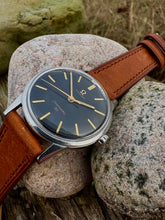 Load image into Gallery viewer, 1962 Beautiful Omega Seamaster 30 with glossy black dial *SERVICED* w. Warranty