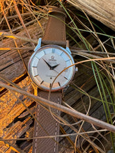 Load image into Gallery viewer, 1966 AMAZING unpolished Omega Constellation ”Pie-Pan” onyx *SERVICED*