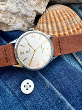 Load image into Gallery viewer, 1962 Omega Seamaster 30 with unpolished case *SERVICED*