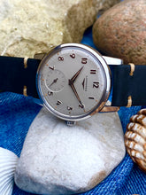 Load image into Gallery viewer, 1961 Very well preserved Longines (35mm) *SERVICED* w. waranty