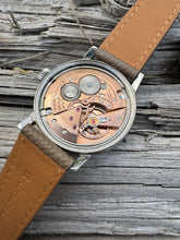 Load image into Gallery viewer, 1966 Omega Seamaster 600 with rare ”circle”-structure dial