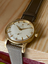 Load image into Gallery viewer, 1951 Rare Omega Seamaster (jumbo) with honeycomb-dial *SERVICED*