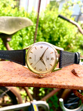 Load image into Gallery viewer, 1951 Rare ”Big Seahorse” Omega Seamaster 36mm *SERVICED*