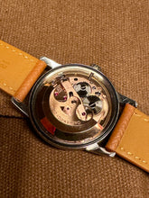 Load image into Gallery viewer, 1961 Rare Omega Automatic Seamaster ”Calendar” *SERVICED* w Warranty