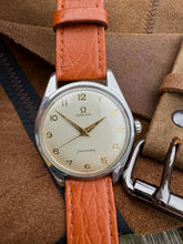 Load image into Gallery viewer, 1959 Rare Omega ”Seachero” ref. 2996 1 with big numbers