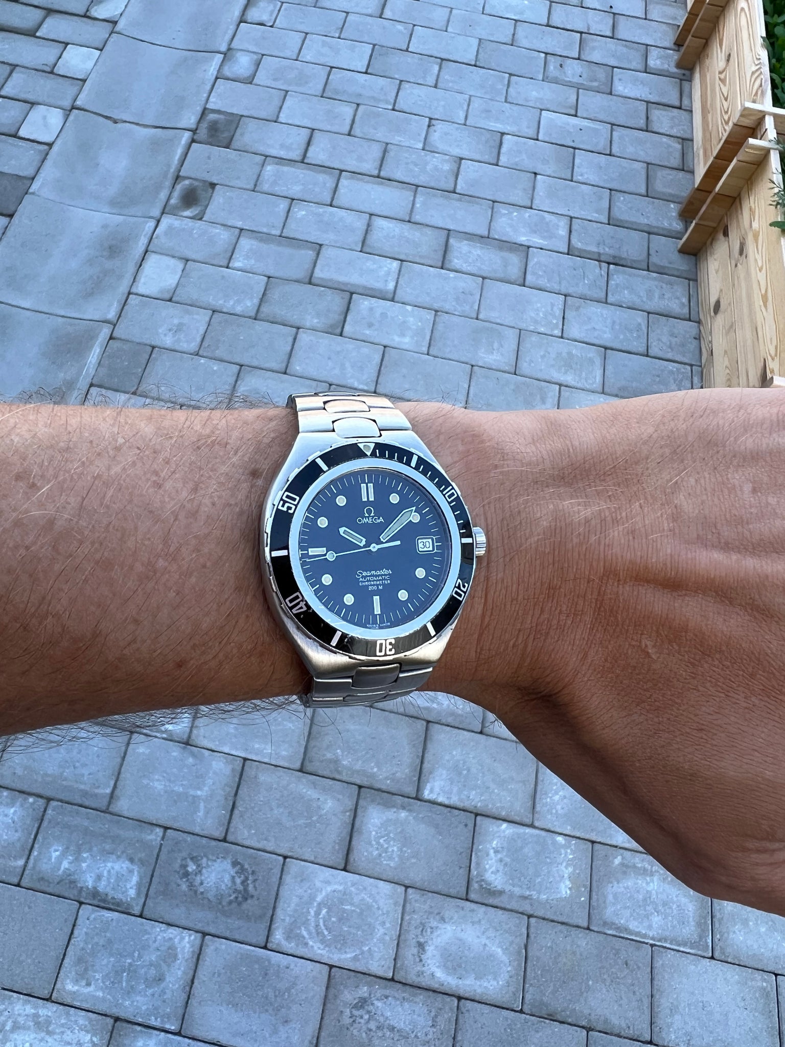 Omega seamaster 200m automatic sales