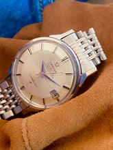 Load image into Gallery viewer, 1968 Unpolished Omega Constellation ”Pie-Pan” BoR-bracelet *SERVICED*