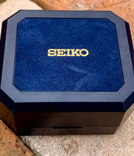 Load image into Gallery viewer, 1970/1980 Vintage Seiko box