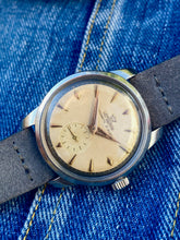 Load image into Gallery viewer, 1953/54 Lemania automatic with &quot;honeycomb dial&quot; *SERVICED*