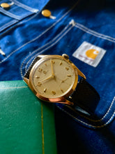 Load image into Gallery viewer, 1950 Rare Omega ”honeycomb” dial in 14k gold case. 36mm. *SERVICED*