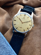 Load image into Gallery viewer, 1962 RARE Omega &quot;waffle&quot; dial 121.00. Recently serviced