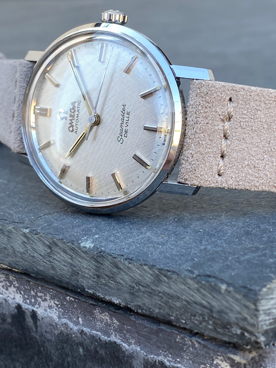 1962 Omega Automatic Seamaster De Ville with linen dial *SERVICED*