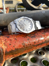 Load image into Gallery viewer, 1970 Omega Genève diver