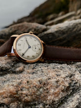 Load image into Gallery viewer, 1944 Eterna with fat case and pristine dial